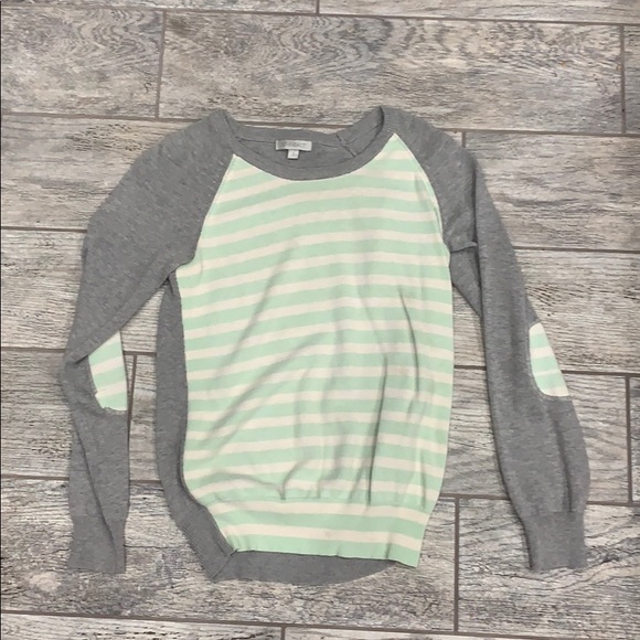 Sweater - Picture 1 of 2